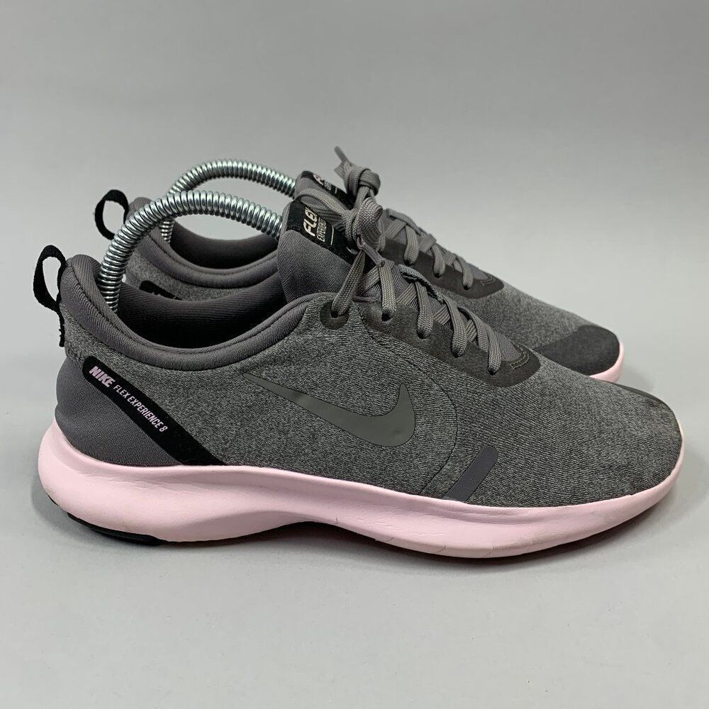Nike Women's Size 7.5 Flex Experience 8 Running‎ Shoes